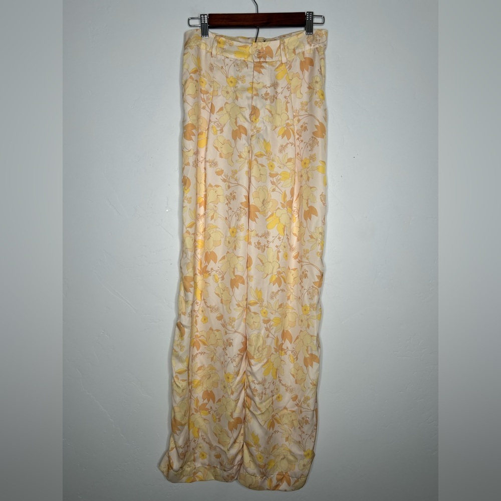 NWT RESA Yellow and‎ Cream Floral Pleated Trouser Pant Size Small Spring Easter